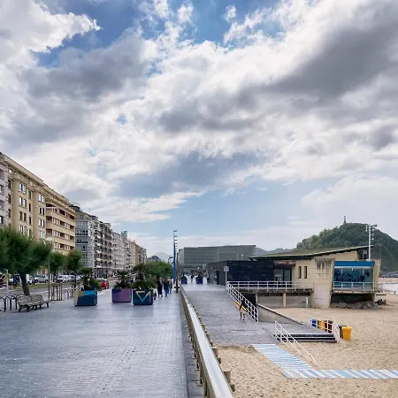 Jazzaldi By Feelfree Daire